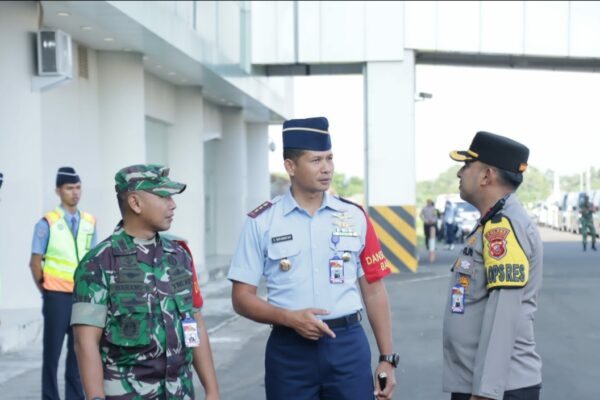 Polres Majalengka Melakukan Pengamanan Ketat Kedatangan Presiden RI di BIJB Kertajati