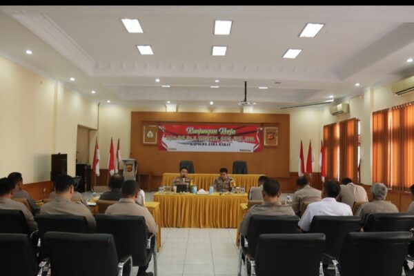 Jalin Kedekatan, Kapolres Majalengka Gelar Coffe Morning