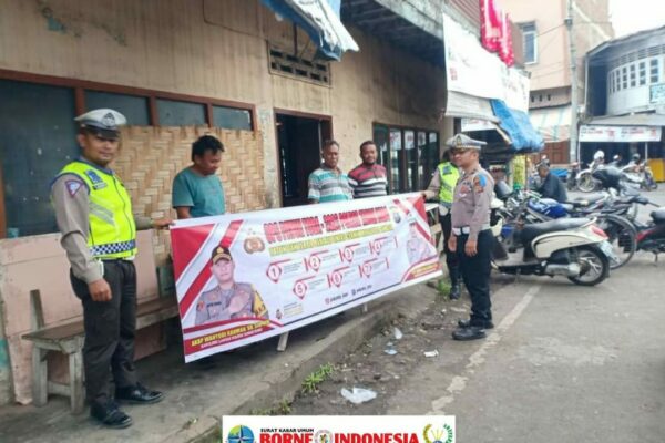 Satuan Lalu Lintas Polres Tanah Karo Sosialisasi Ops Patuh Toba 2023 di Terminal Kabanjahe.