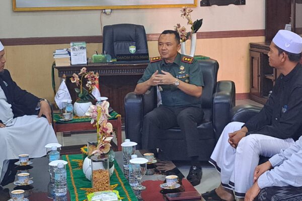Dandim 0105/Abar Terima Dokumen Resmi Hasil Mudzakarah Ulama Dari Utusan MPU, HUDA dan MUDAB Aceh Barat